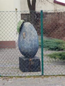 Pomnik Śliwki w Rakowcu